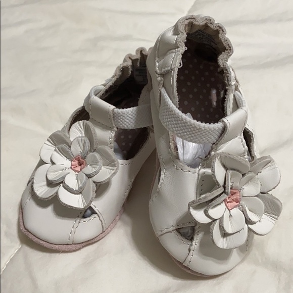 Robeez Soft Sole Shoe - Picture 1 of 3